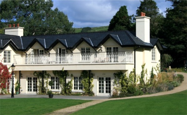 Brooklodge Hotel - New restaurant with en-suite bedrooms extension & 2 conference halls incorporating bar & kitchen facilities - completed by McKelan Construction, Wexford.